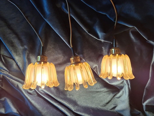 Set van 3 Doria hanglampen van messing en amberkleurig mat glas, jaren 1960