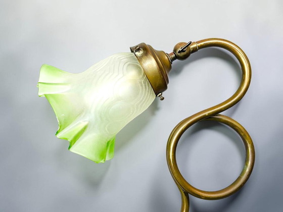 Art Nouveau Inspired Curved Brass Green Tulip Glass Table Lamp (photo 11 of 14)