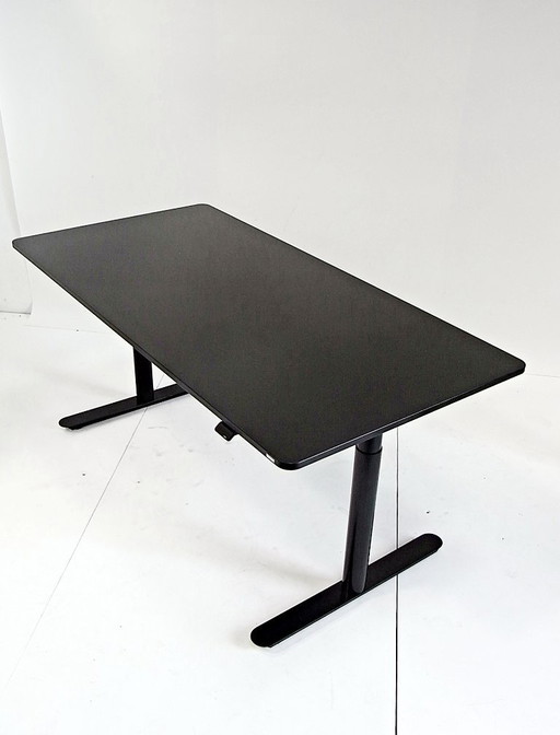 Bosse M3-Desk, electrically height-adjustable desk
