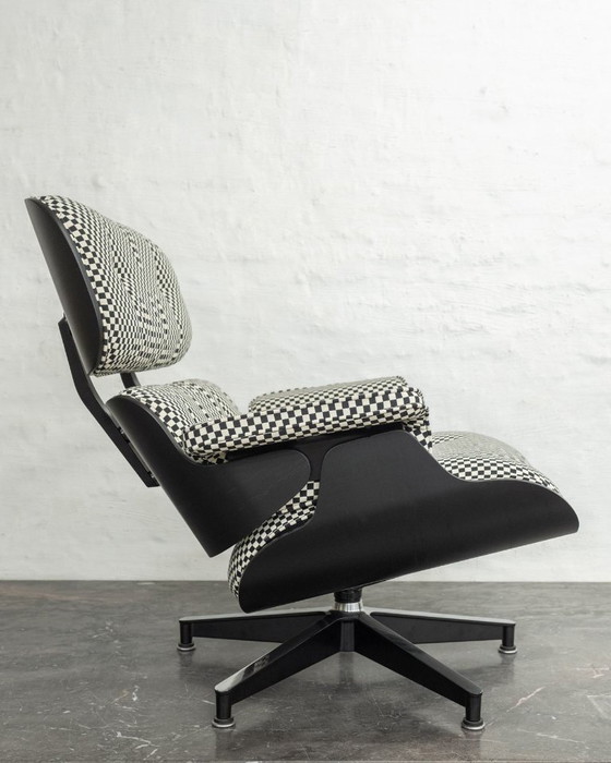 Image 1 of Poltrona lounge Eames Herman Miller Alexander Girard a scacchi