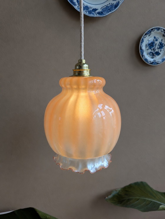 Image 1 of Suspension vintage unique en verre magnifique