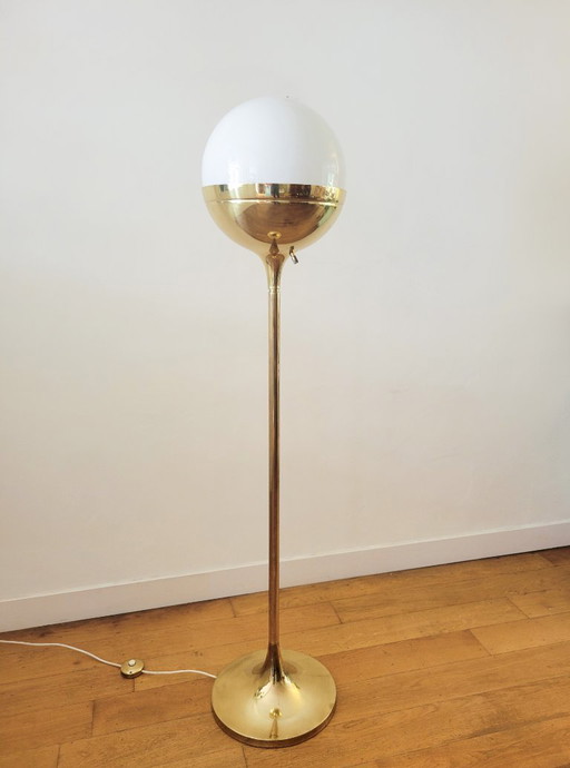 Brass floor lamp and opaline glass by Vereinigte Werkstätten München