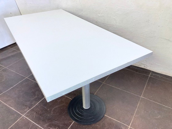 Image 1 of Grande scrivania in stile anni '80, modello Kroma, disegnata da Antonia Astori per Driade.