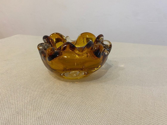Vintage Tsjechische Boheemse asbak van amberkleurig glas – jaren 70 – Decoratieve objecten (photo 2 of 11)