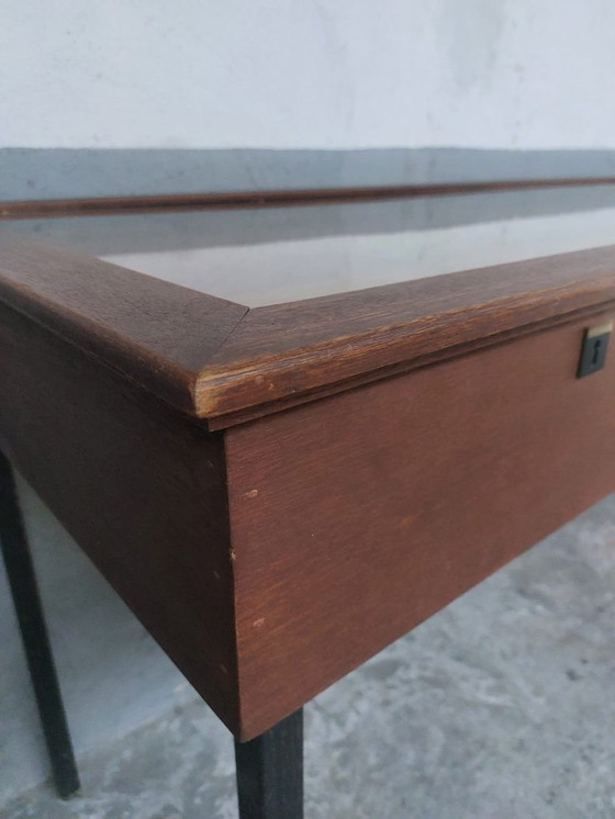 Image 1 of vetrina vintage