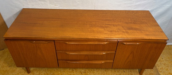 Buffet vintage exceptionnel en teck, style années 60 | Design britannique scandinave. Un buffet vintage des (photo 6 of 9)