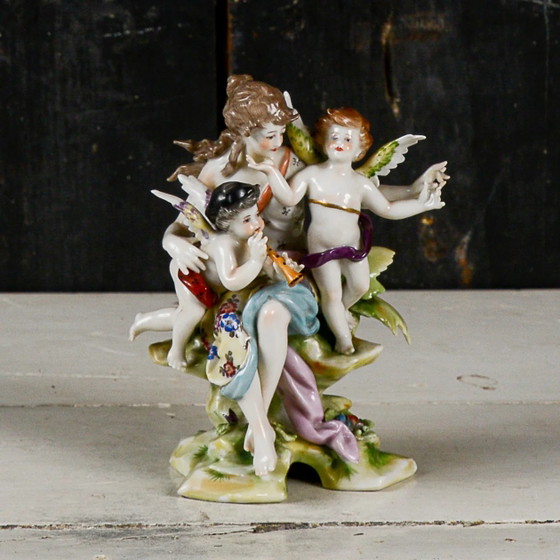 Scultura Capodimonte, Dama con Putti Musicali, Scena Bucolica – Sculture, Porcellana, Klassiek (photo 3 of 9)