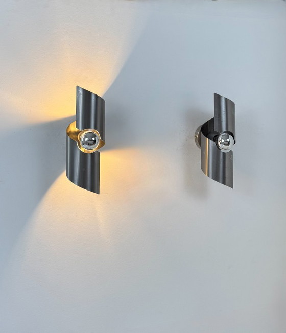 Image 1 of Een paar vintage wandlampen, gepatineerd gebogen staal, Frankrijk, 1970