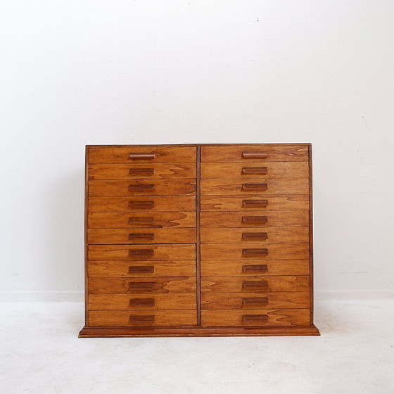 Image 1 of Vintage houten ordner met 22 laden, handgemaakt