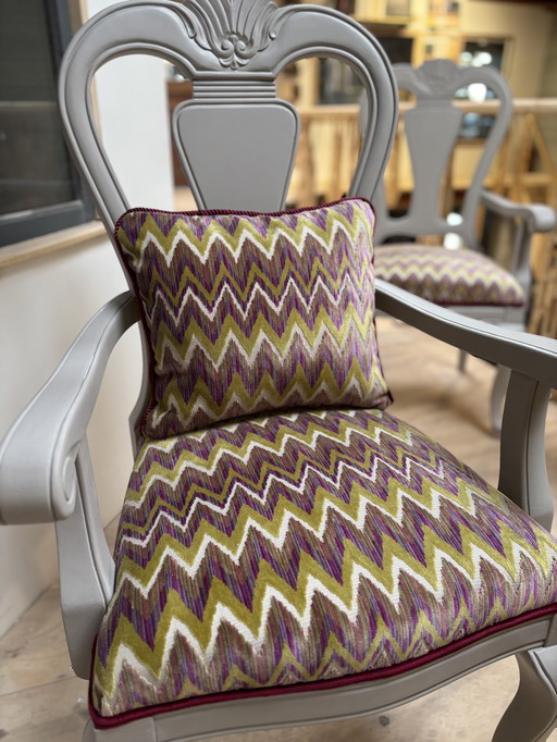 Baroque Style Chair With Cushion