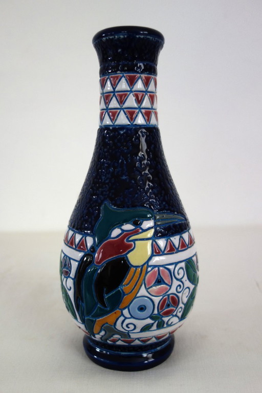 Art-Deco-Keramikvase mit Vogeldekor von Amphora, 1920