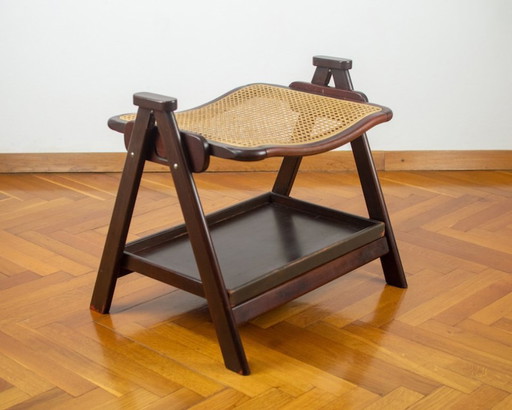 Houten salontafel uit het midden van de vorige eeuw