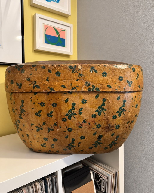Antique Chinese Papier-Mâché Wedding Dowry Box – Floral Decoration