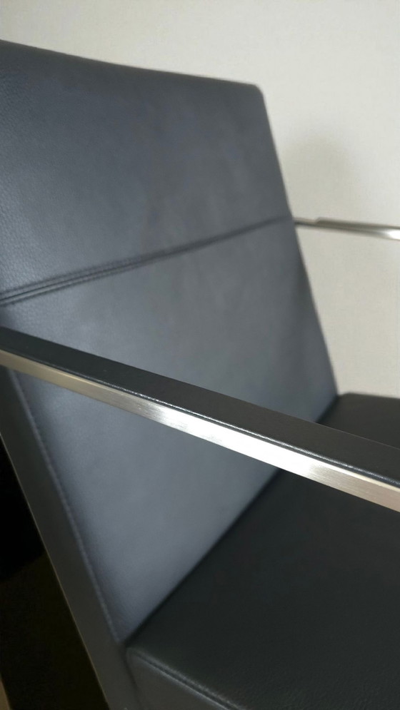 Image 1 of Arco Spine Black