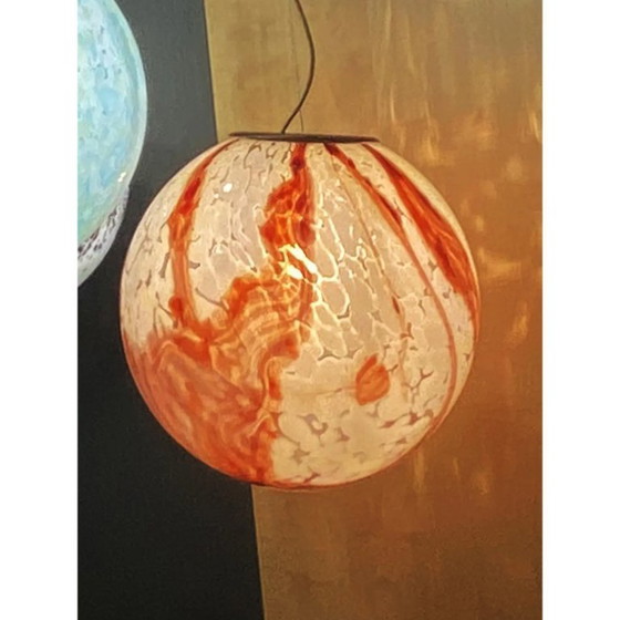 Image 1 of Pendente contemporaneo a forma di macchia bianco latte con sfera marrone in vetro di Murano