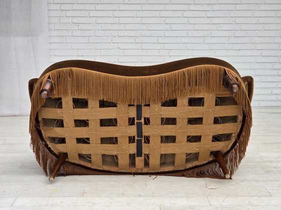 Image 1 of Deense tweezitsbank uit de jaren 60, origineel groen meubelvelours.