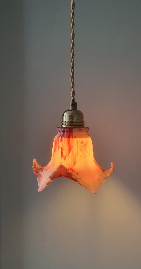 Suspension en verre ancien vintage. Marbré rouge et blanc. – Metal (photo 10 of 23)