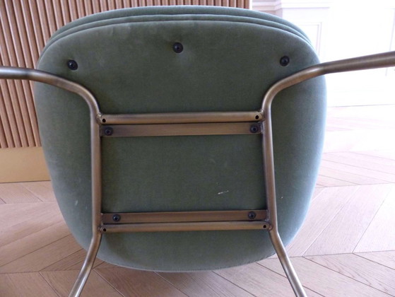 Image 1 of Set aus 8 „Beetle Dining Chair“-Stühlen in Samt von GUBI, Design Stine Gam & Enrico Fratesi