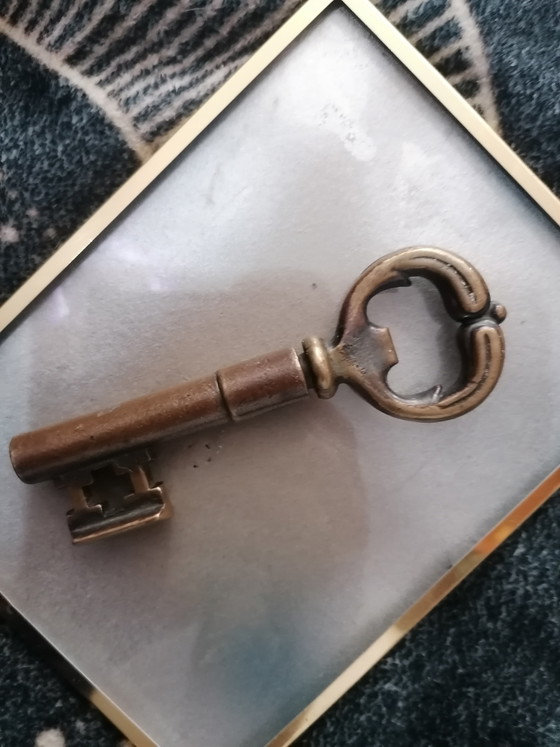 Llave antigua – Objetos decorativos, Metal, Brass (photo 4 of 5)
