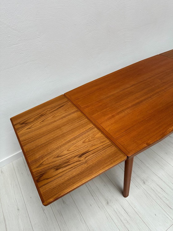 Image 1 of 1960s Danish Teak Extendable Dining Table by Vamo Sønderborg – Large Mid-Century Table with Pull-Out Leaves