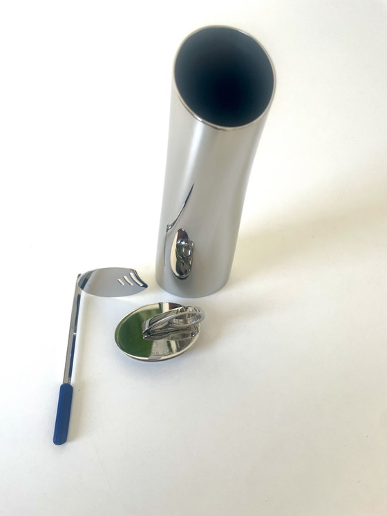Alessi Cocktailshaker “Chiringuito” van Ron Arad. – Tafelaccessoires, Plastic, rvs (photo 8 of 26)