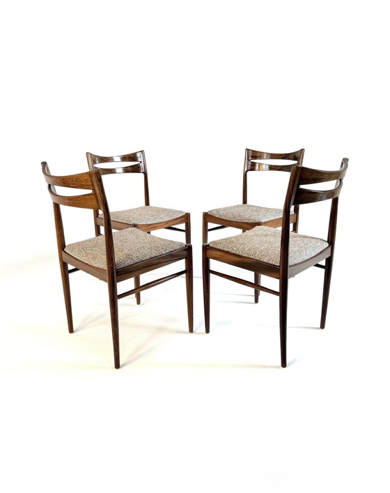 Image 1 of Ensemble de 4 chaises danoises vintage restaurées '60