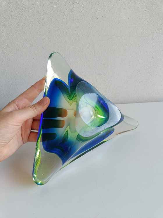 Große Murano-Sommerso-Uranglasschale – zugeschrieben an Arte Nuova, 1950er/60er Jahre – Schalen, Murano Glass (photo 6 of 11)