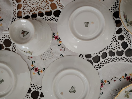 Image 1 of Wałbrzych, Polonia, porcellana antica. Decorazione rosa.