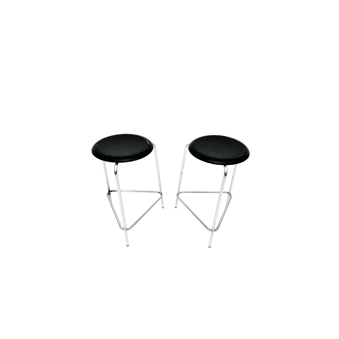 Dot bar stool by Arne Jacobsen for Fritz Hansen 1950s set of 2