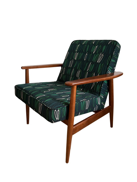 Image 1 of Set middeneeuwse fauteuils, door Juliszu Kędziorek in groen jacquard, jaren 1960