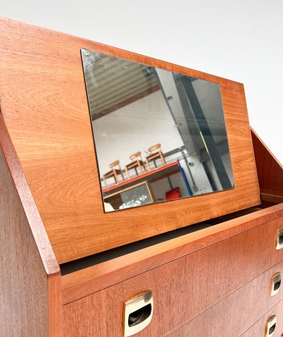 Image 1 of Charmanter dänischer Sekretär oder Schminktisch, 1960er Jahre