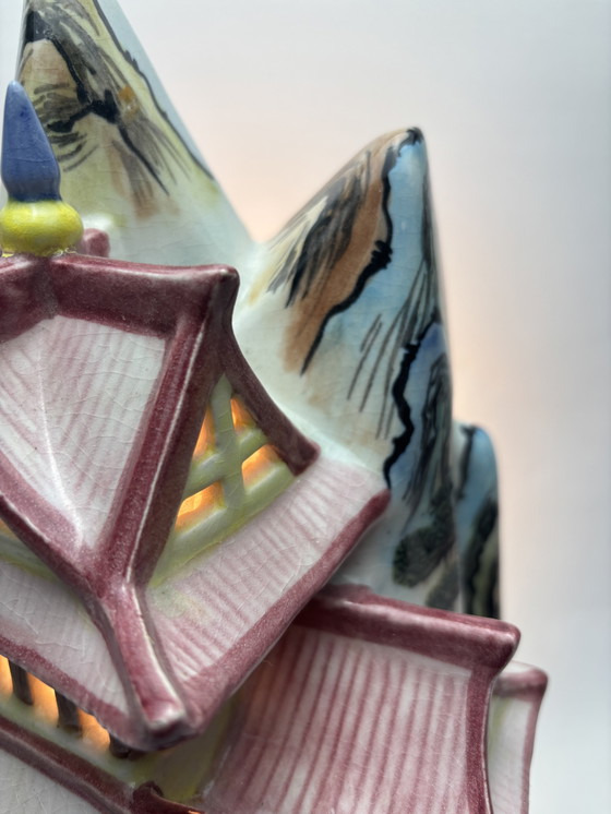 Image 1 of Einzigartige antike Palastlampe aus Taiwan (Republik China) – Keramik-Wand- und Tischobjekt – ca. 1960