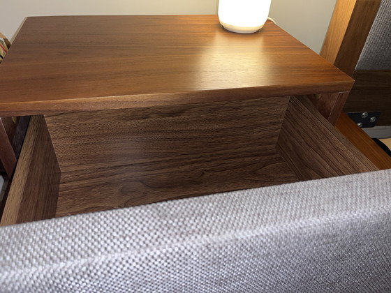 Image 1 of Struttura del letto e comodini coordinati