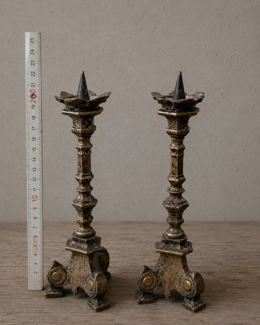 Paar antieke brons/messing altaarkandelaars – 19e eeuw – Barok stijl