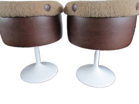 Image 1 of 2 fauteuils Futura de l'ère spatiale.