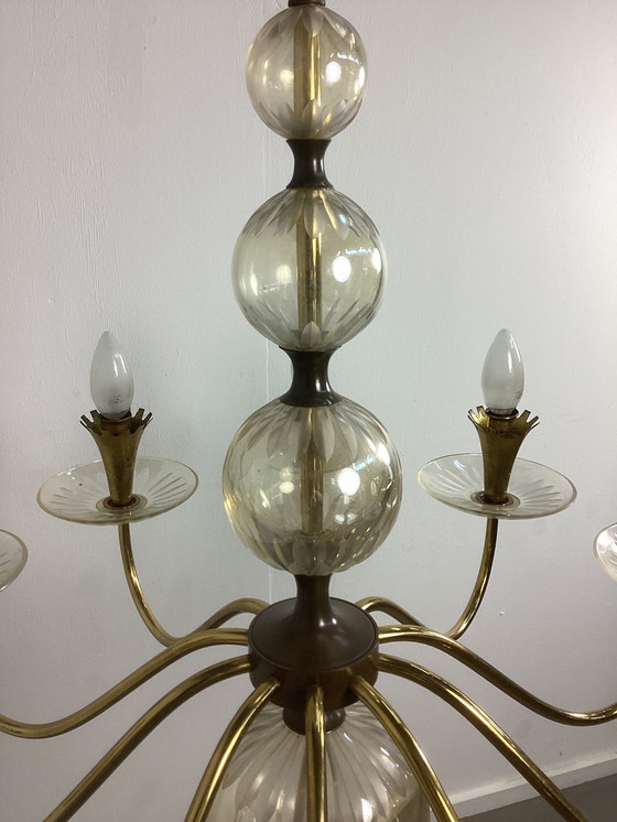 Image 1 of Grande lampadario vintage Chandolier degli anni Cinquanta in vetro e rame 