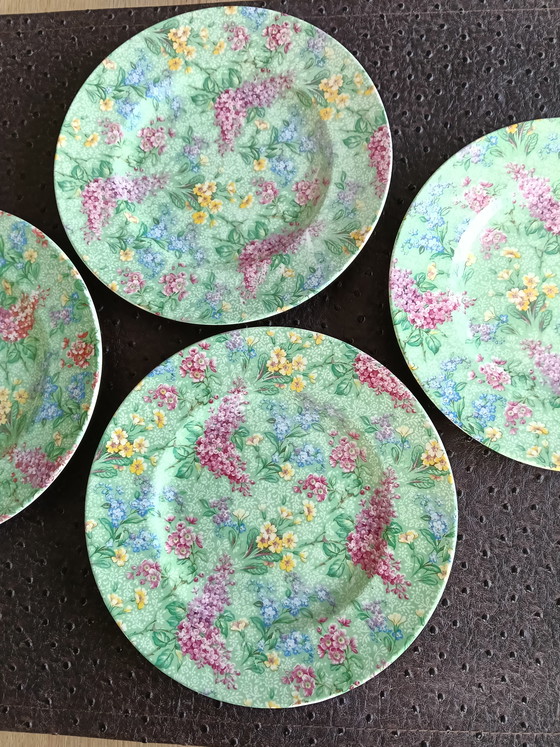 Image 1 of Prachtige Set (7st) Empire England "Lilac Time" Chintz Dessertbordjes (1947)