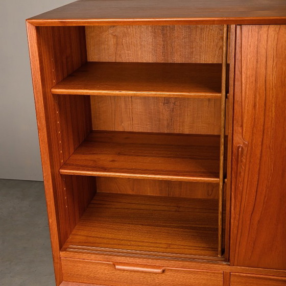 Gunni Omann Teak Sideboard oder Highboard für Omann Jun Møbelfabrik, Dänemark 1960er – Wood (photo 16 of 24)