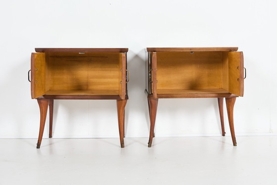 Image 1 of Set van 2 nachtkastjes/opbergkastjes in Mid-Century stijl, Italië jaren 1950.