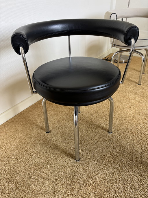 LC7 Corbusier stoel