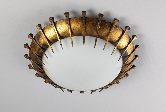 Image 1 of Lampe solaire Forged Nails, feuille d'or et verre opalin, France, années 1950