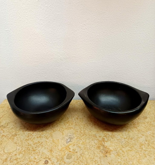 2x La Chamba aardewerken kommen, Colombia