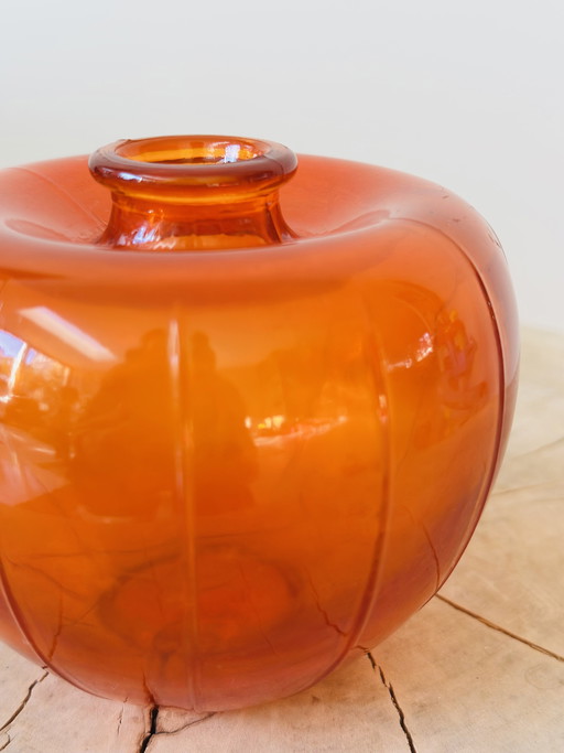 A.D. Copier orange pressed glass vase – Leerdam Glass Factory, ca. 1945 | iconic model