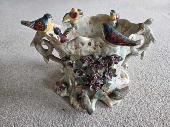 Image 1 of Antieke Majolica Vaas met Vogels en Bloemen