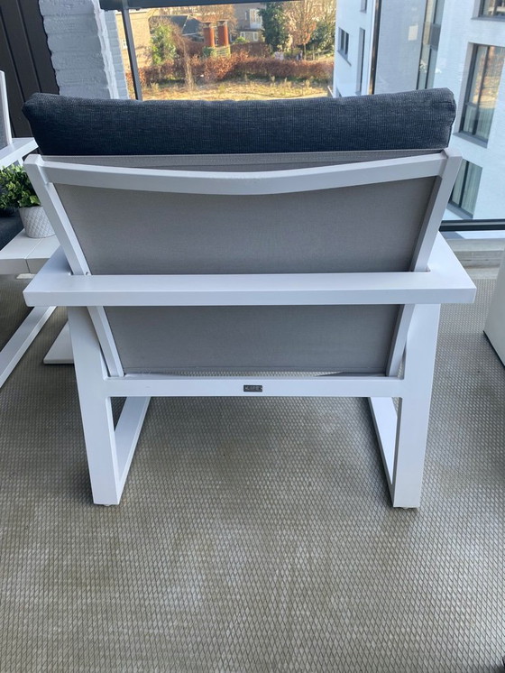 Image 1 of Deux fauteuils lounge « Life » avec table d'appoint