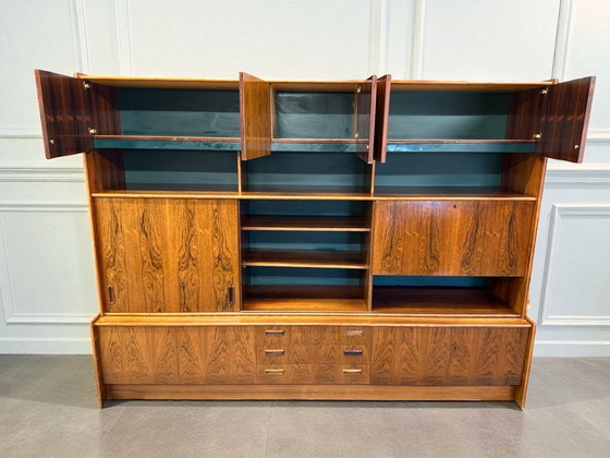 Image 1 of Armario de pared de palisandro – sólido y de estilo de mediados de siglo – 246 cm