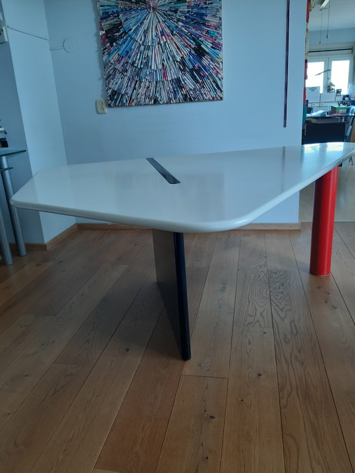 Castelijn Butterfly Table
