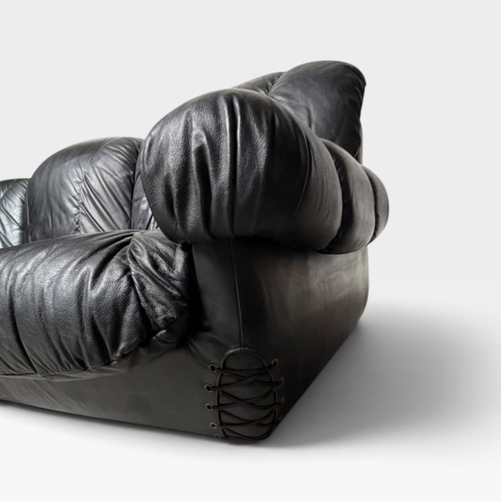 Sofa from the 70s – 3-5 seaters, Leather (photo 6 of 15)