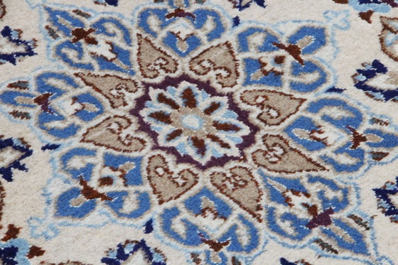 Original Hand-Knotted Persian Rug Nain Kashmari 210 x 200 cm – Rugs & carpets, Wool (photo 8 of 16)