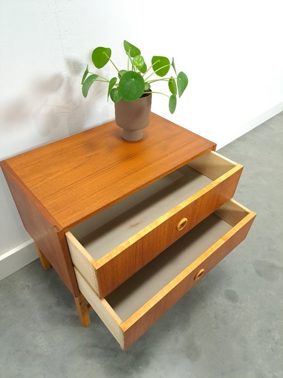 Image 1 of pequeña cómoda de teca de Suecia